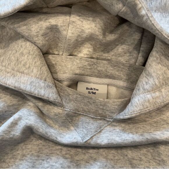 Bo & Tee light grey cropped hoodie - Picture 5 of 5